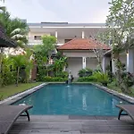 Kama Ayu Bungalow